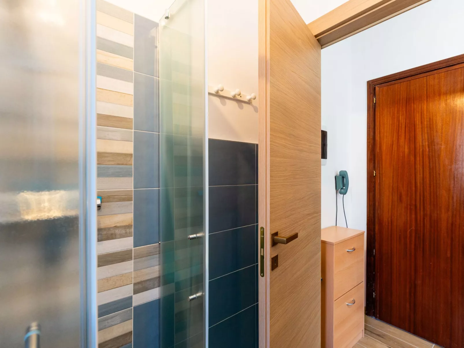 Tra le onde - Binnen