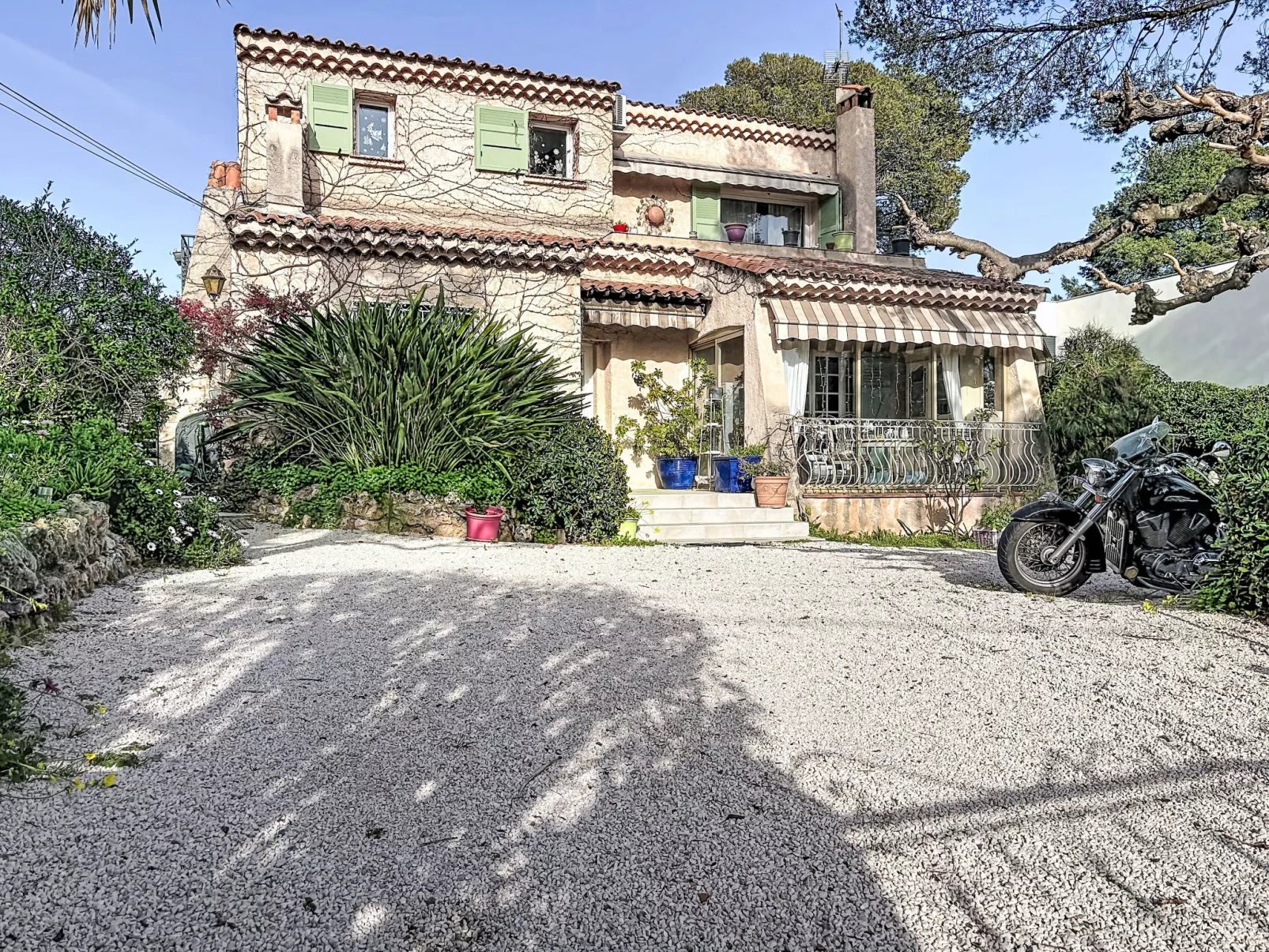 La Péguière - Buiten