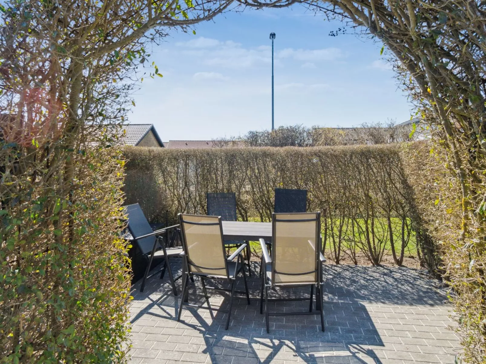 "Annvy" - 1km from the sea - Buiten