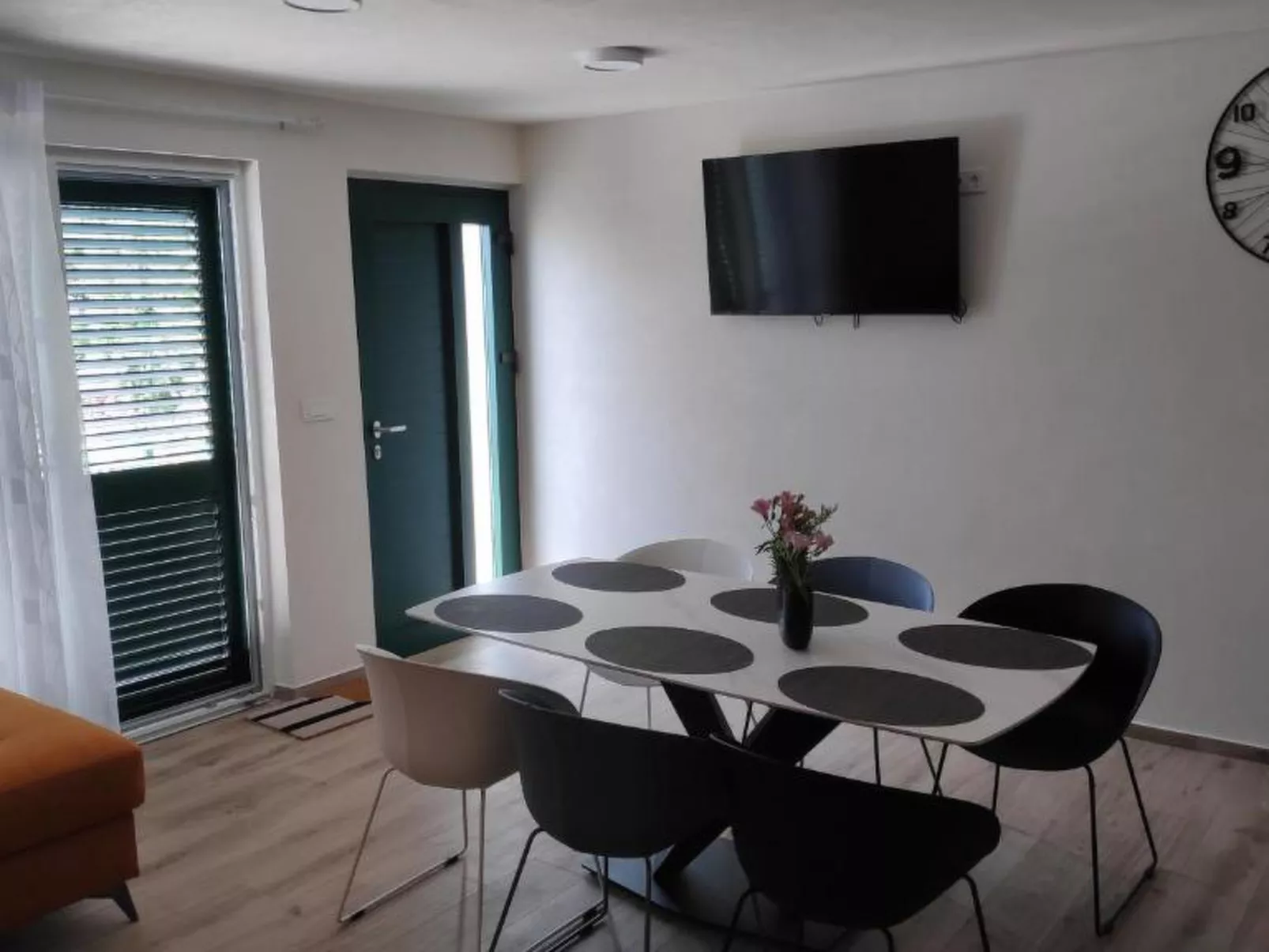 House Perina hiža - Image-tags.info