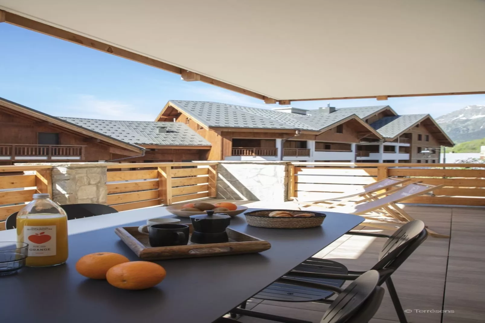 VAUJANY L’Etendard-A24S - Terrasbalkon