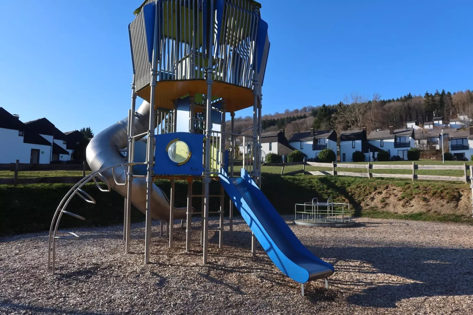 Apartment Ground Floor - Parkfaciliteiten