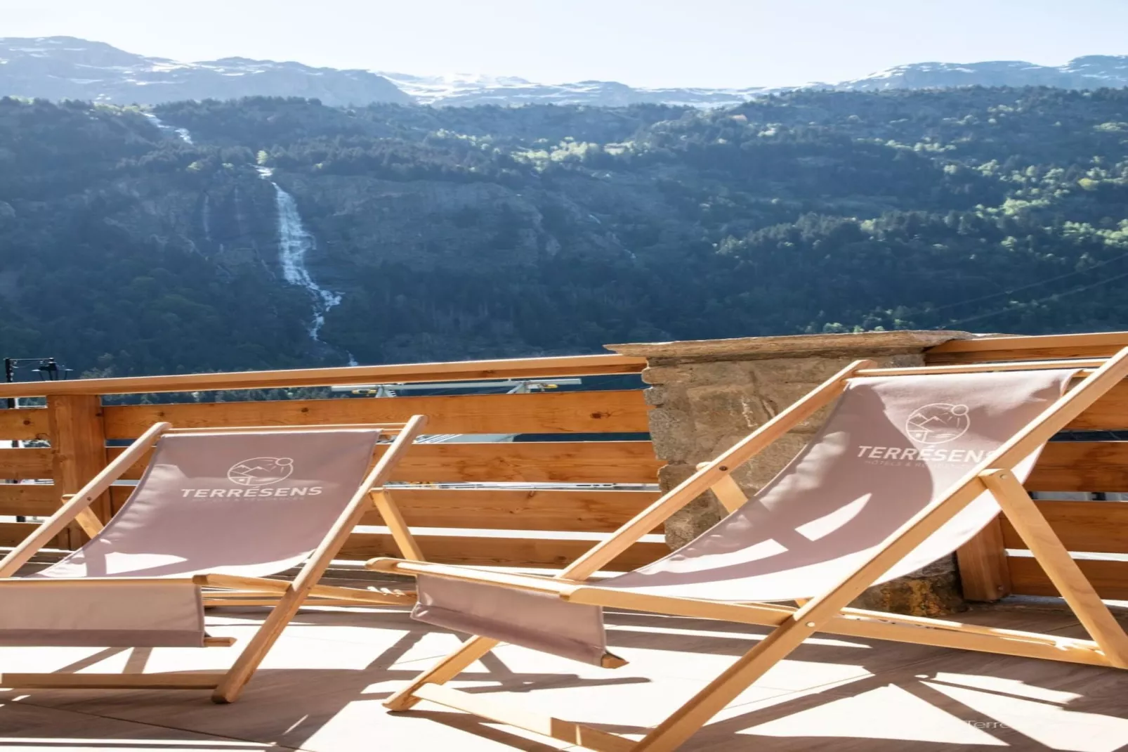 VAUJANY L’Etendard-A24S - Terrasbalkon