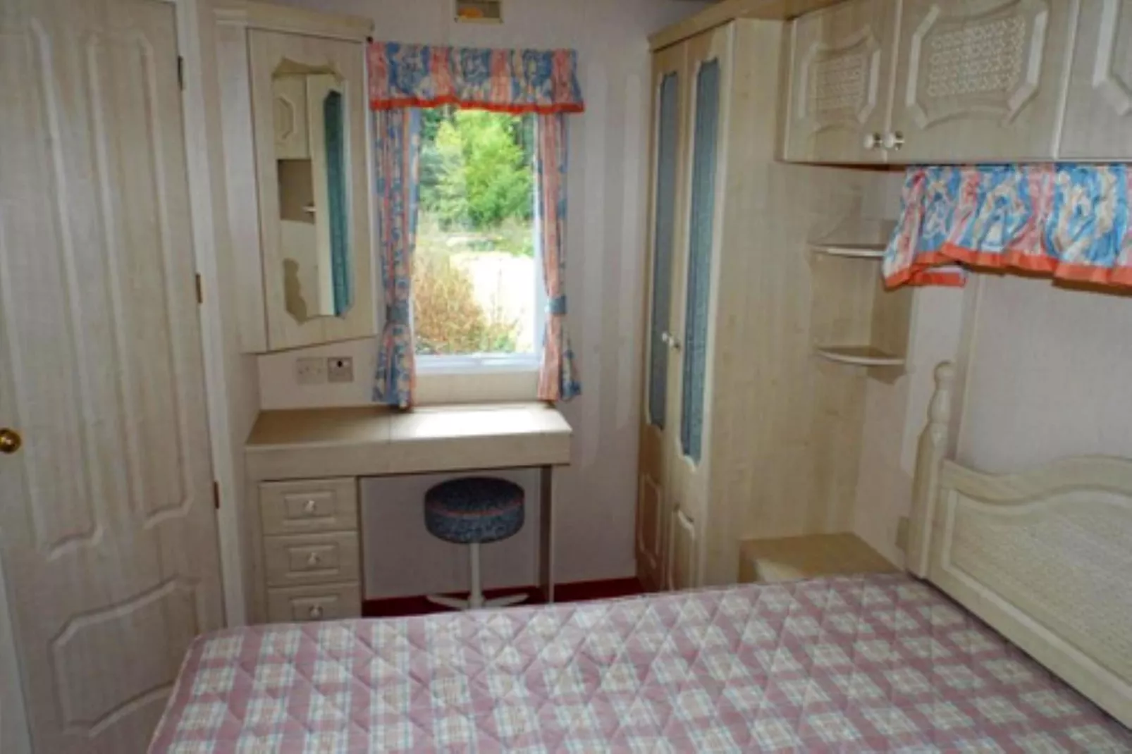 Mobilheim mit 2 Schlafzimmern bis 4 Personen - Slaapkamer