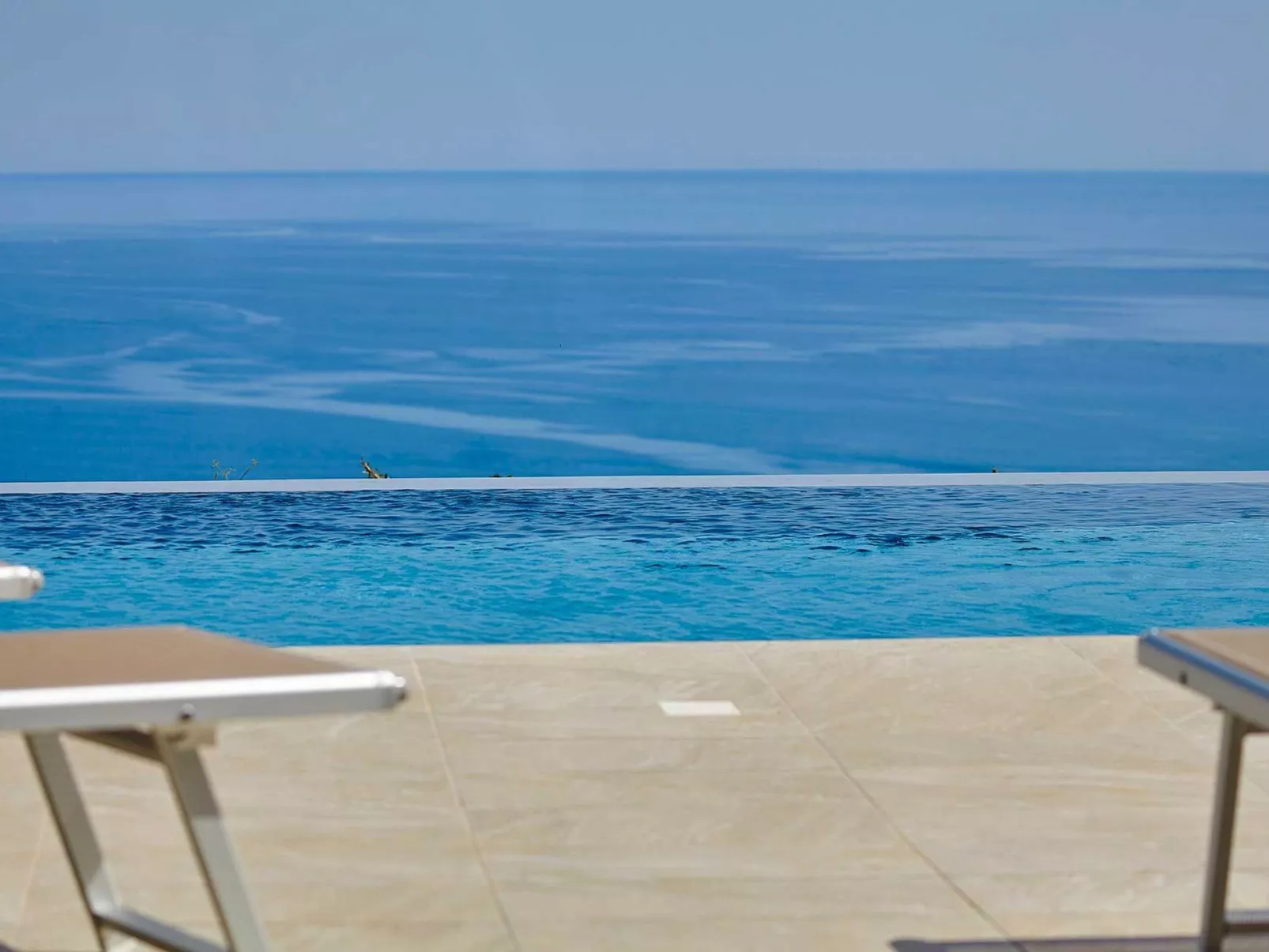 Charming Villa Antonella with pool and sea view - Buiten