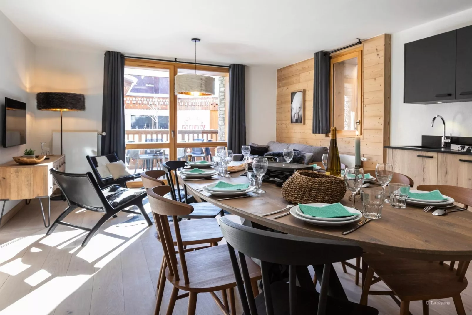 LES DEUX ALPES Neige et Soleil -A48P - Eetkamer