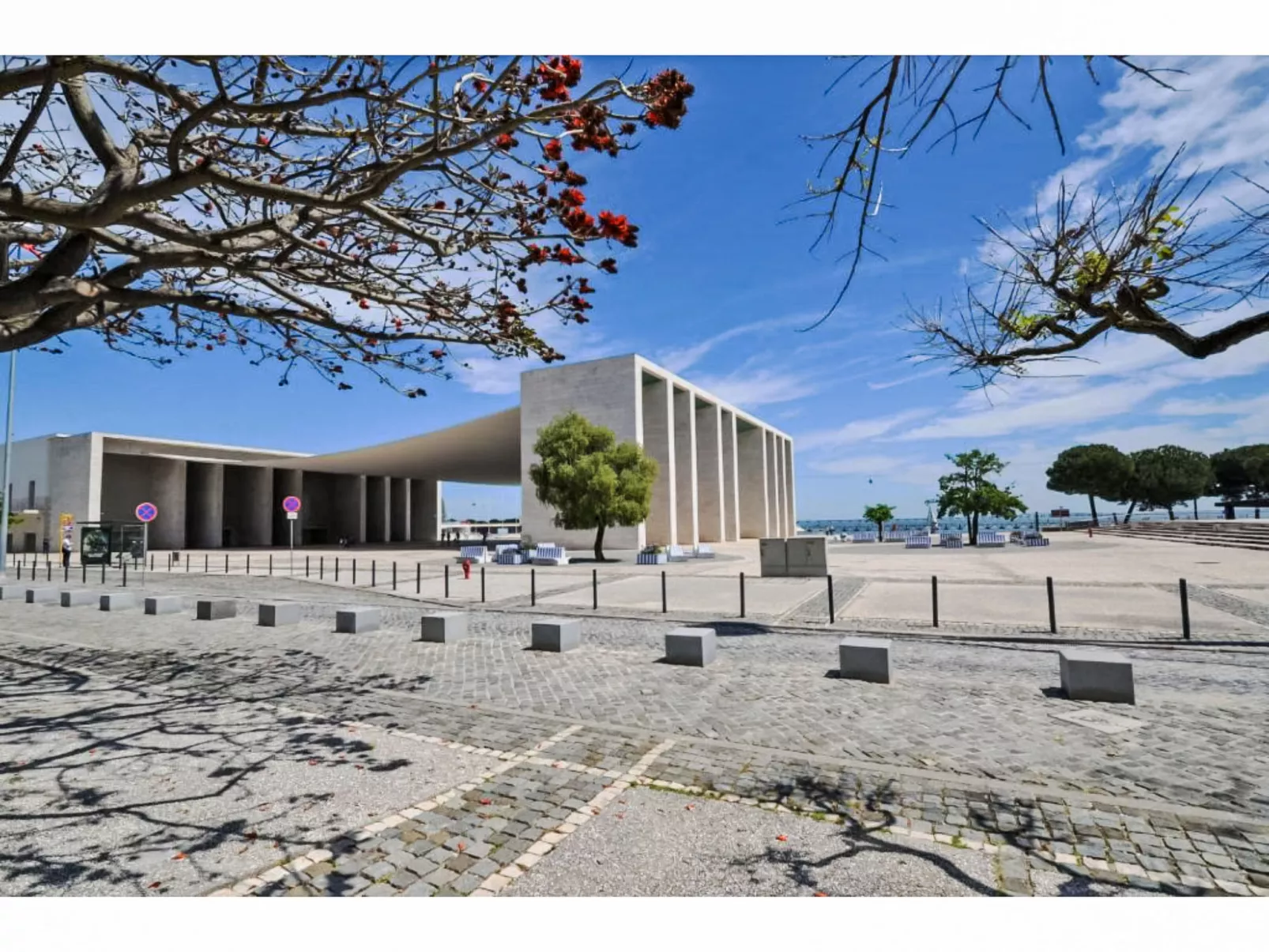 Expo Oriente Lis - Buiten