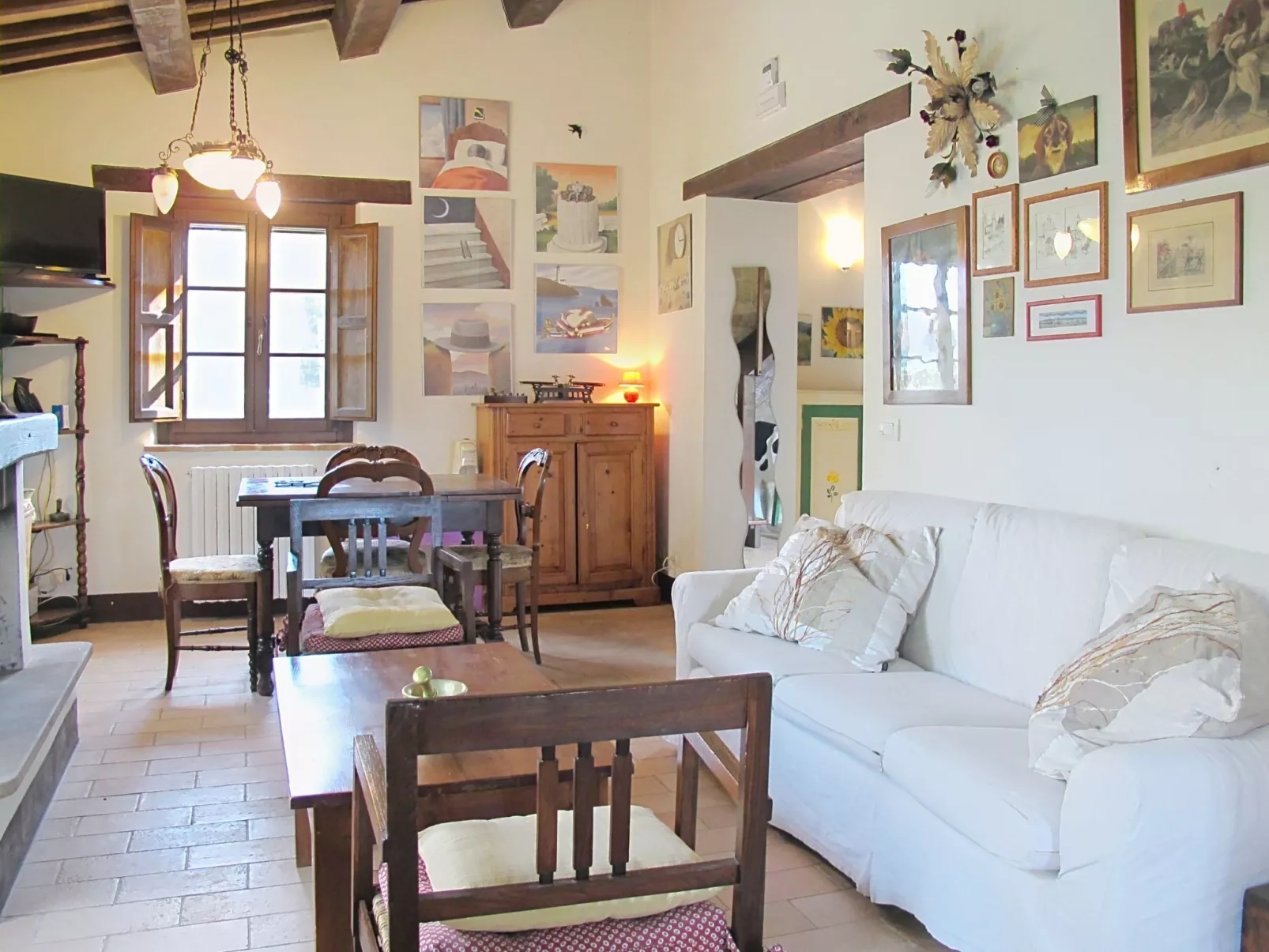 Il Casolare e il Fienile - Binnen