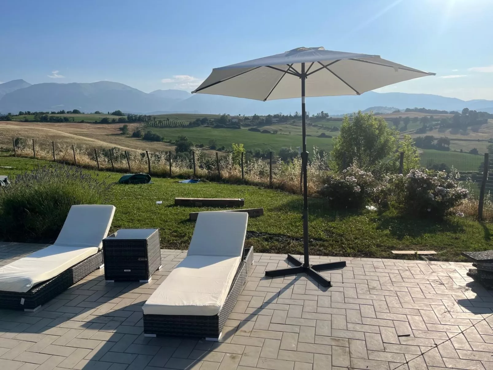 Il Casolare e il Fienile - Buiten