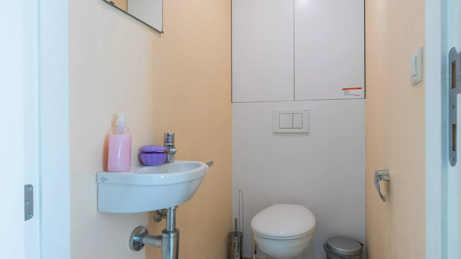 Baros - 0001 - Binnen