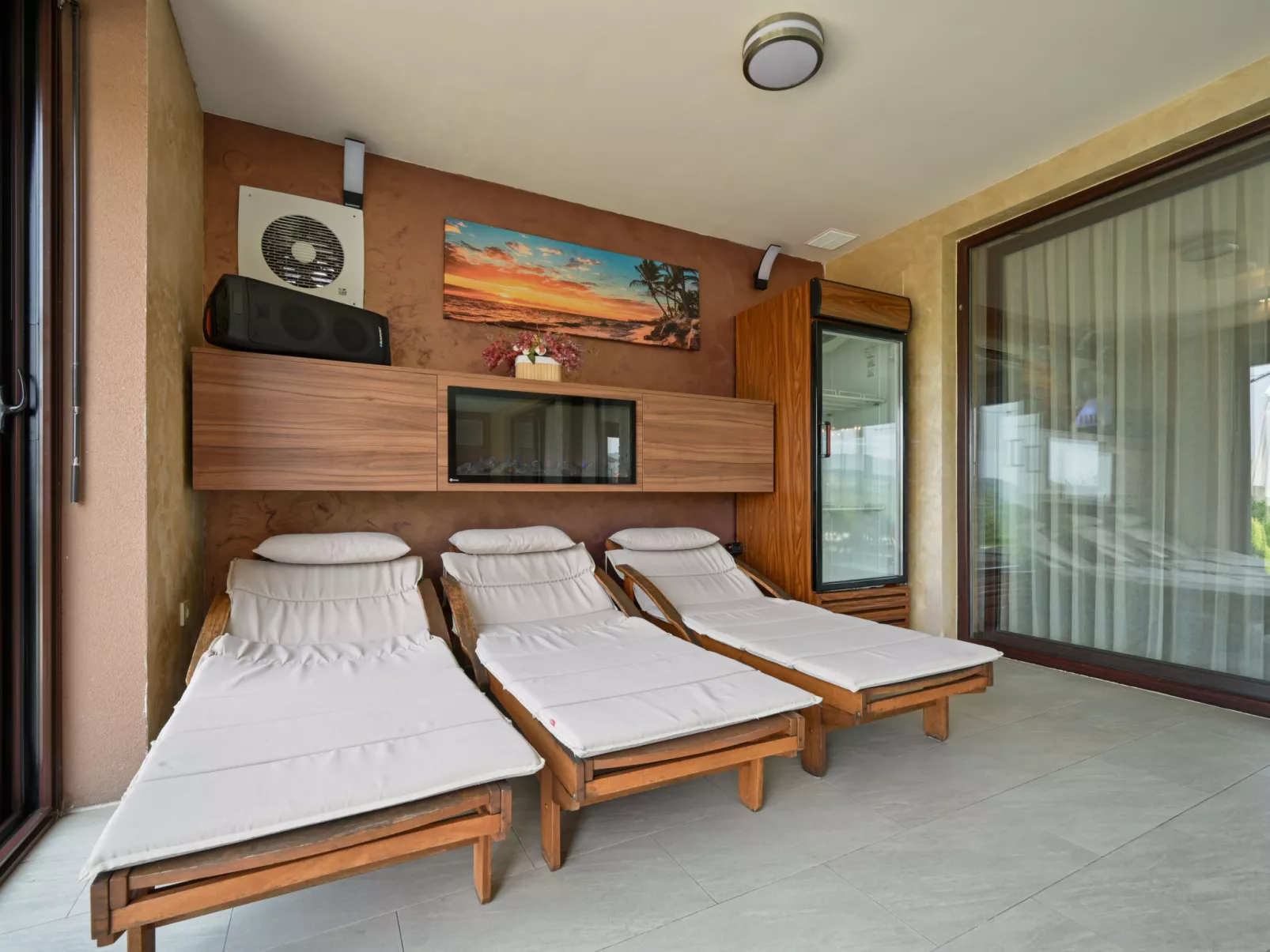 Divinus Holiday House