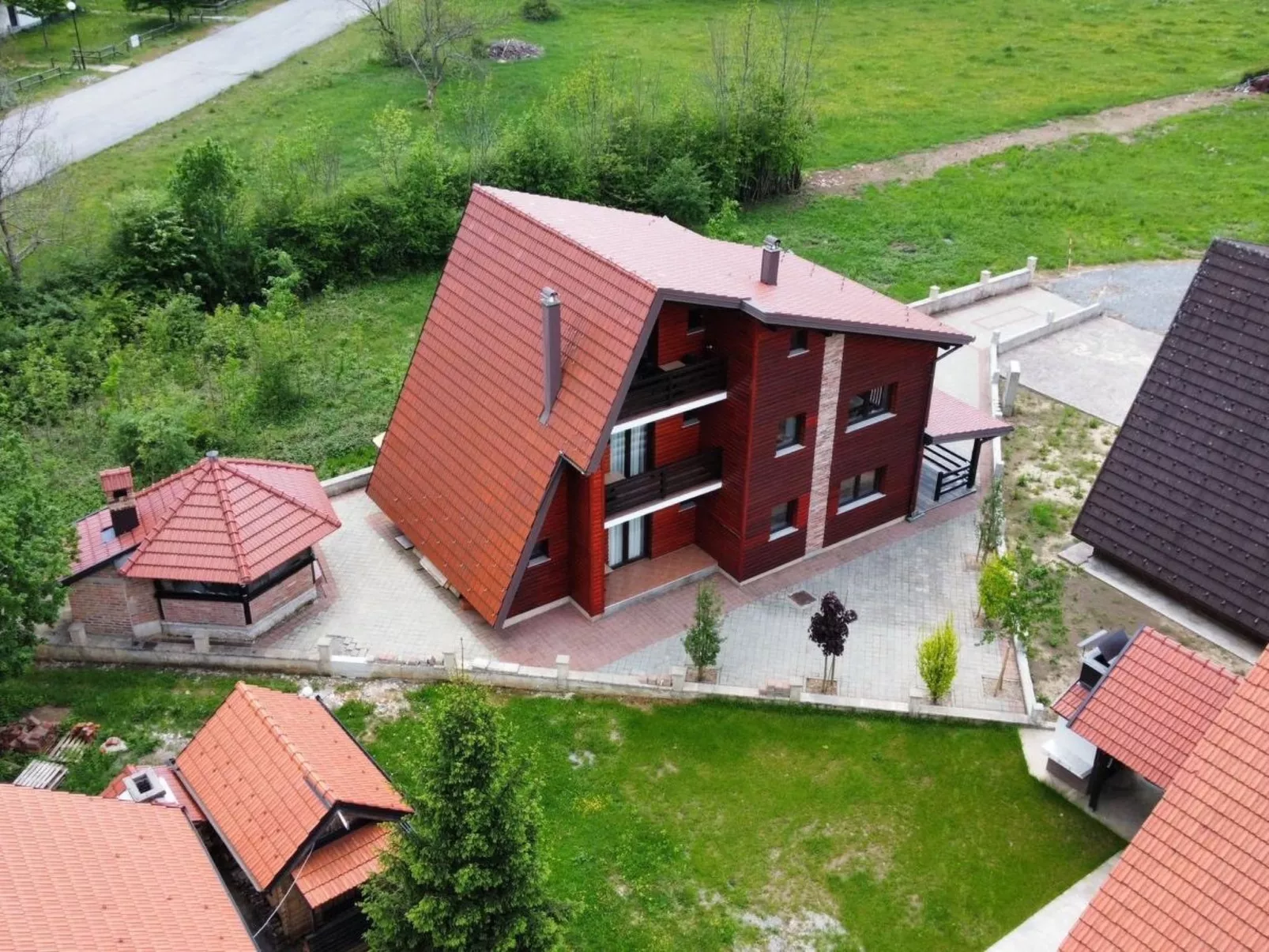 Villa Šumska vila AVA - Buiten