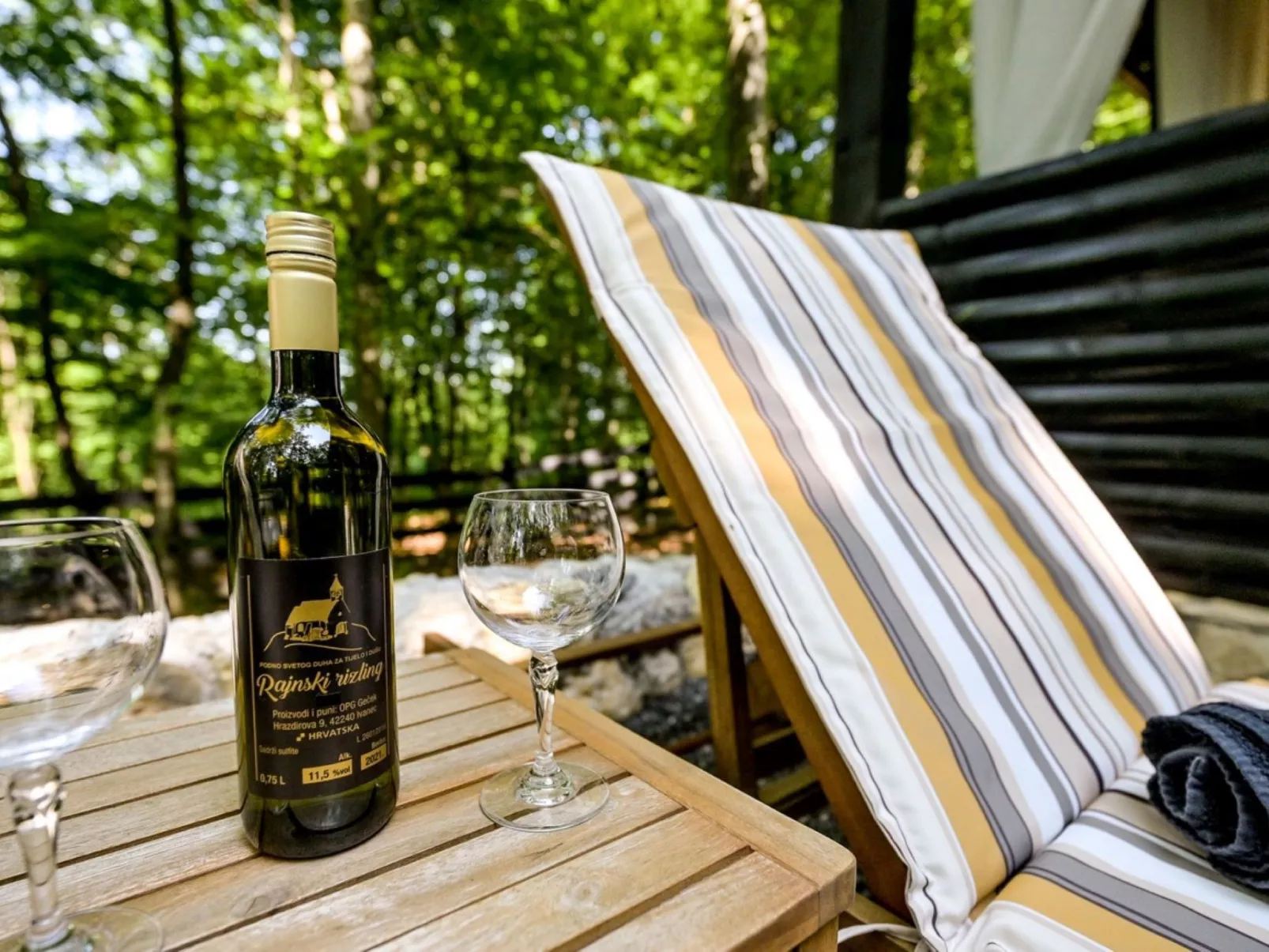 House Cabin Winterfell - Buiten