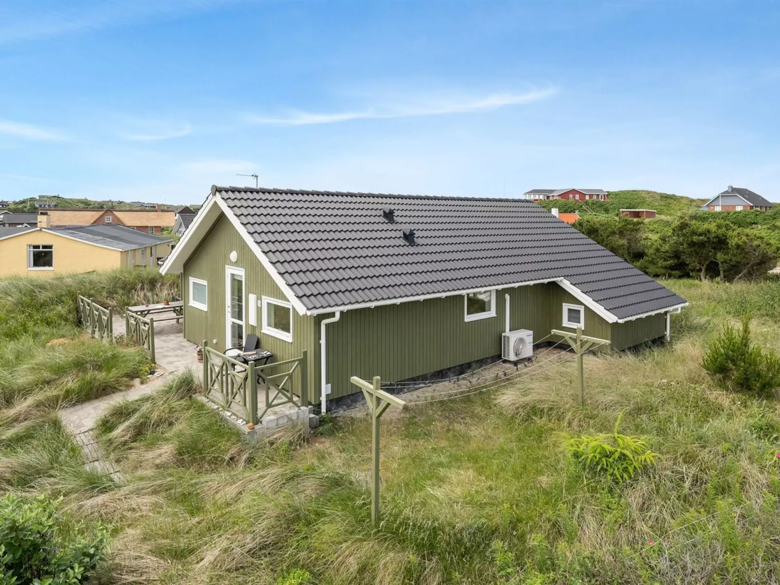 "Finnja" - 400m from the sea - Buiten