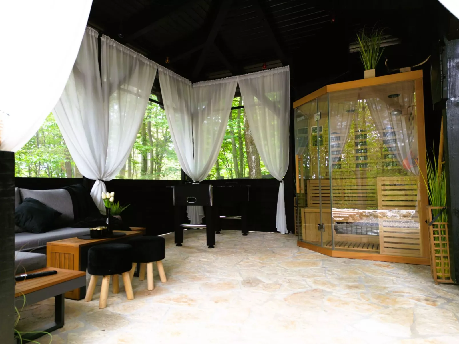 House Cabin Winterfell - Buiten