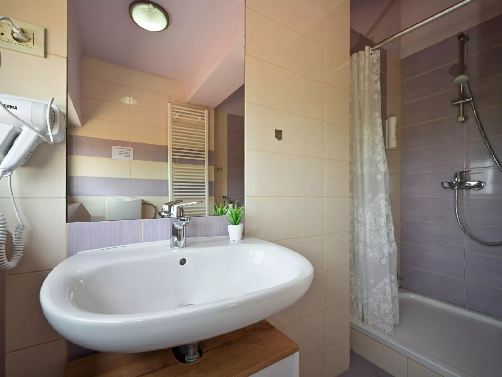 Divinus Holiday House - Binnen