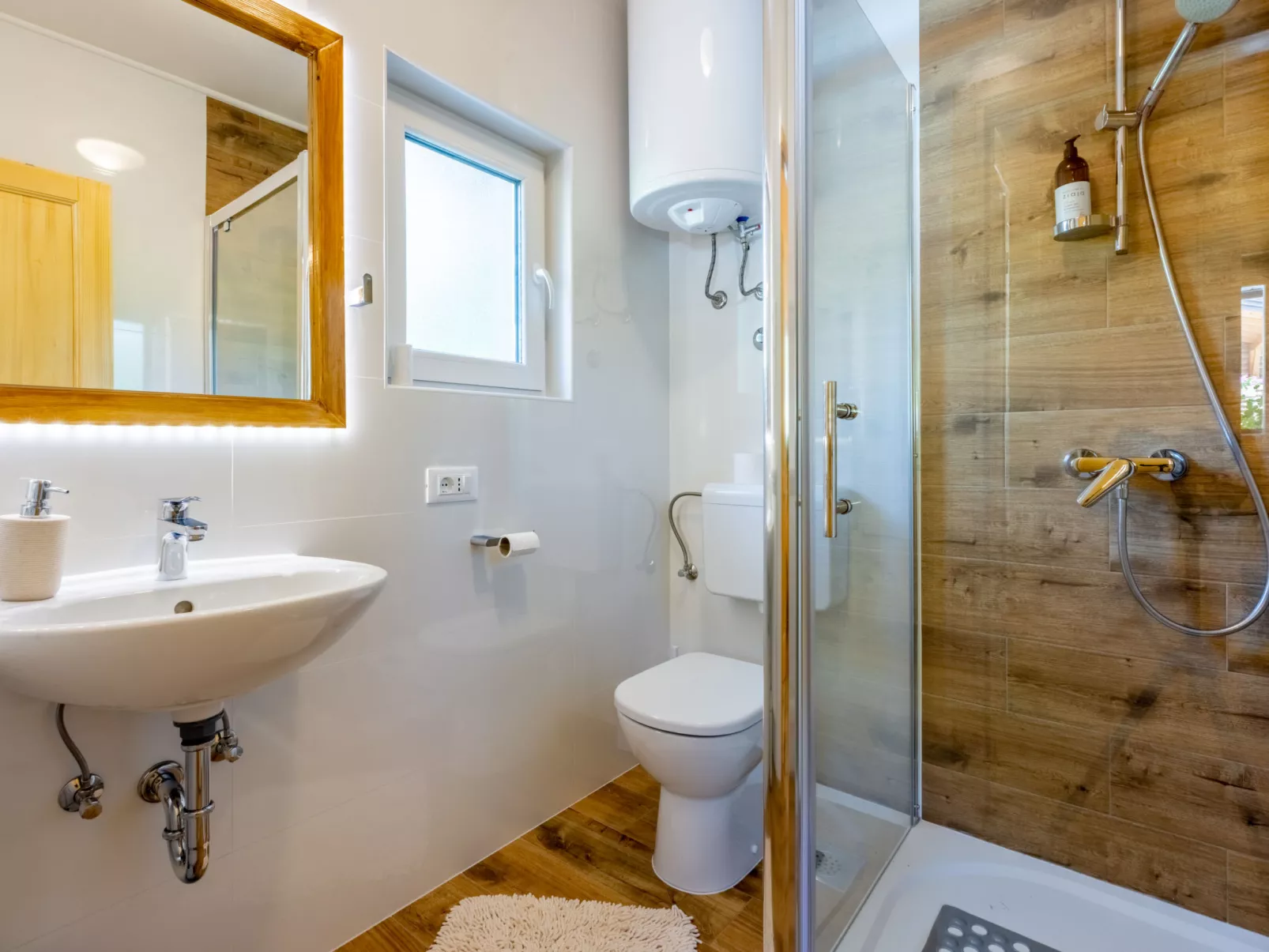 House Mali Medo - Binnen