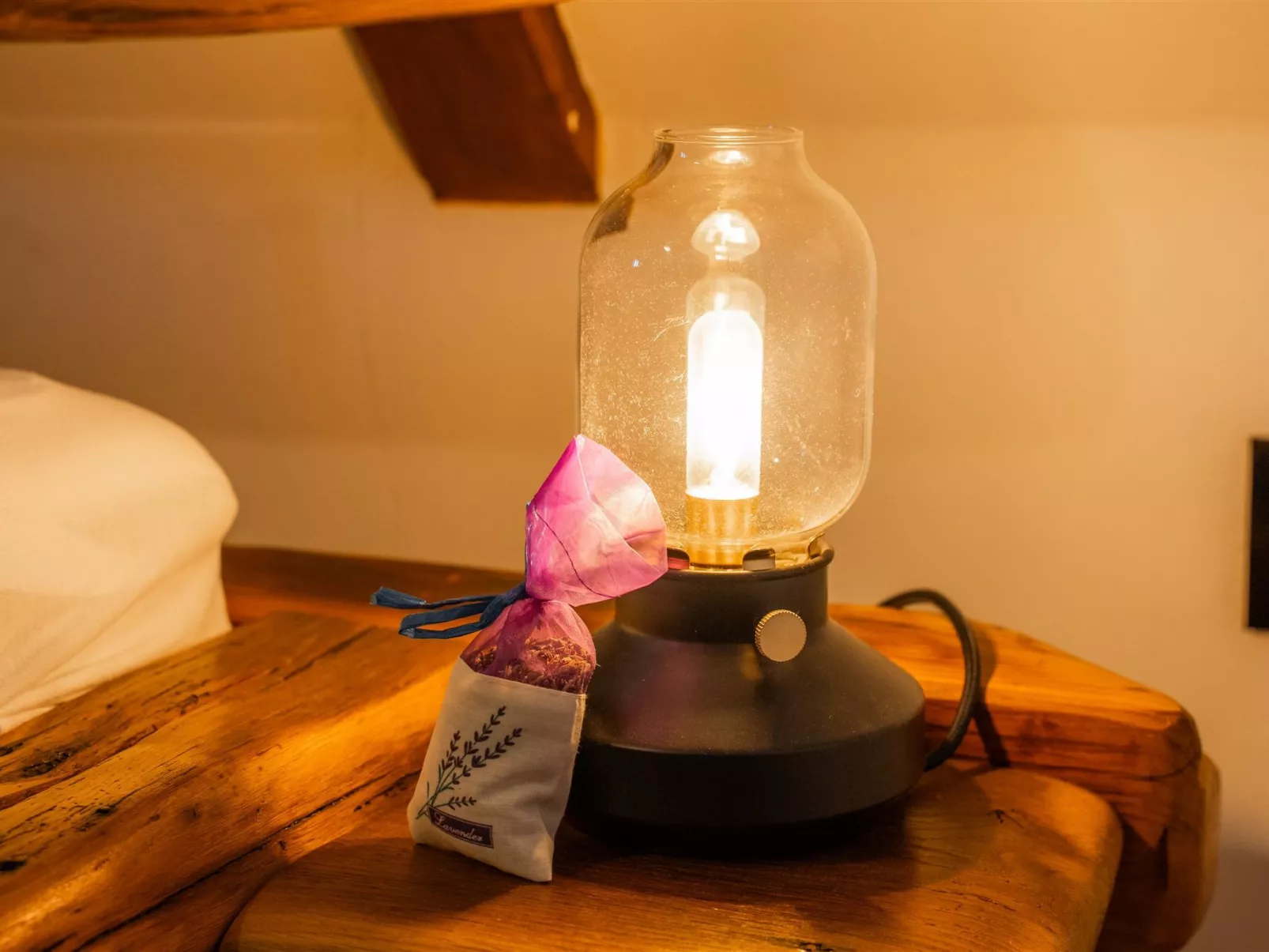 House Tri srca - Binnen