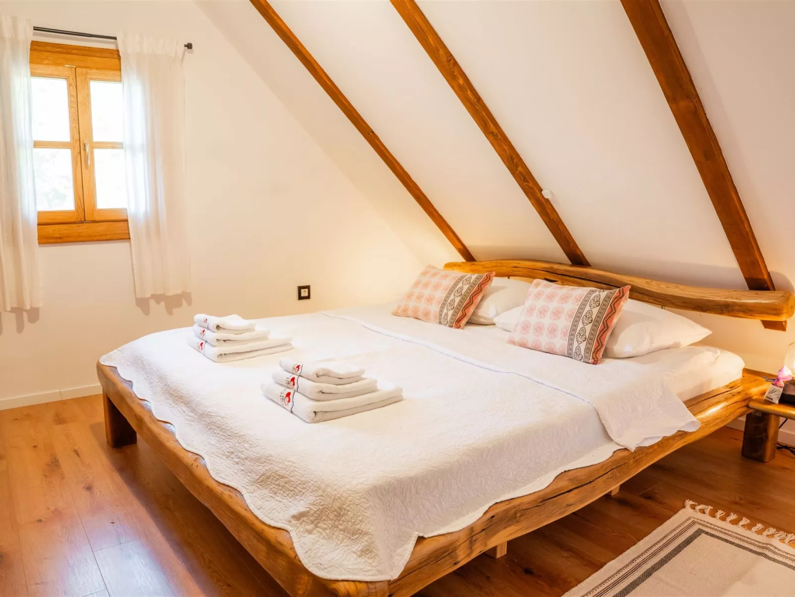 House Tri srca - Binnen