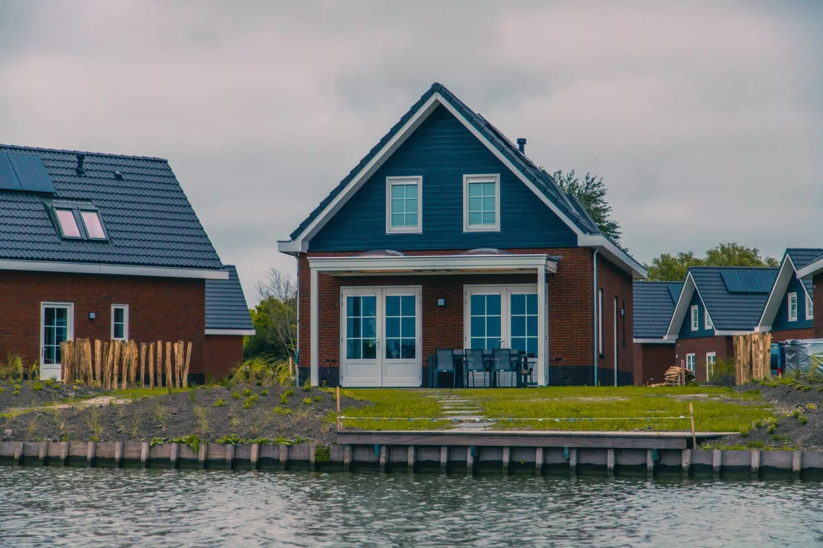 Watervilla 8 - Buitenkant zomer