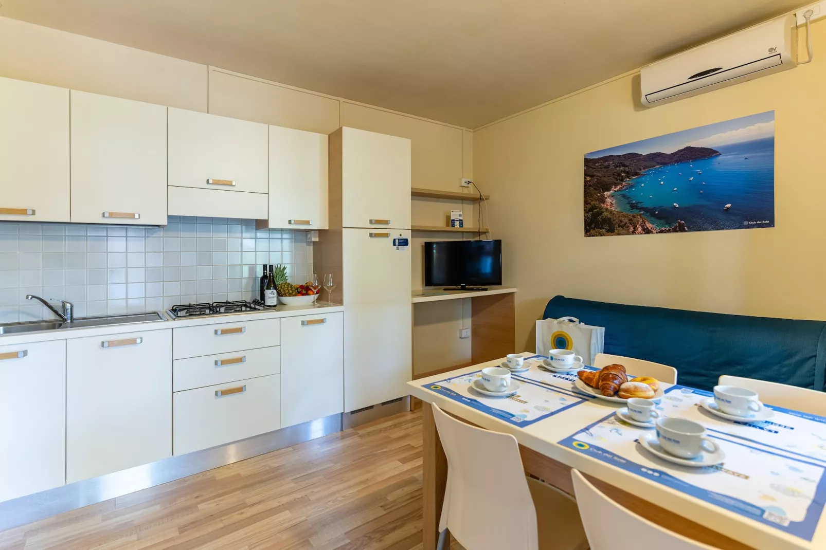 Club del Sole Orbetello Family Collection / CHALET COMFORT DOG max cap4 pax - Woonkamer
