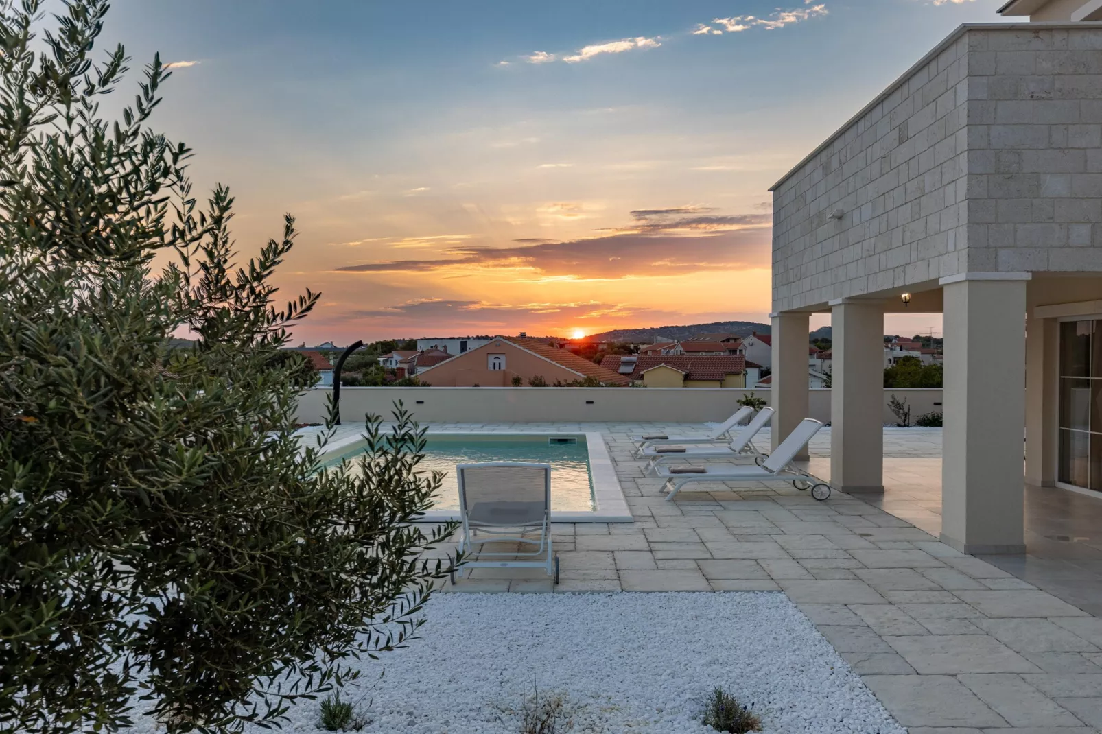 VILLA ROYAL STONE - Zwembad