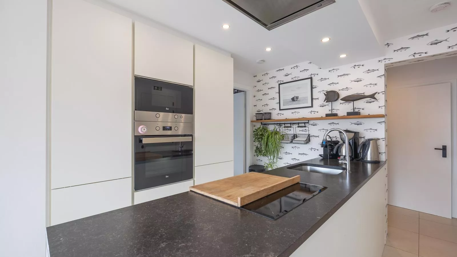 Rising Sun - 0101 - Keuken