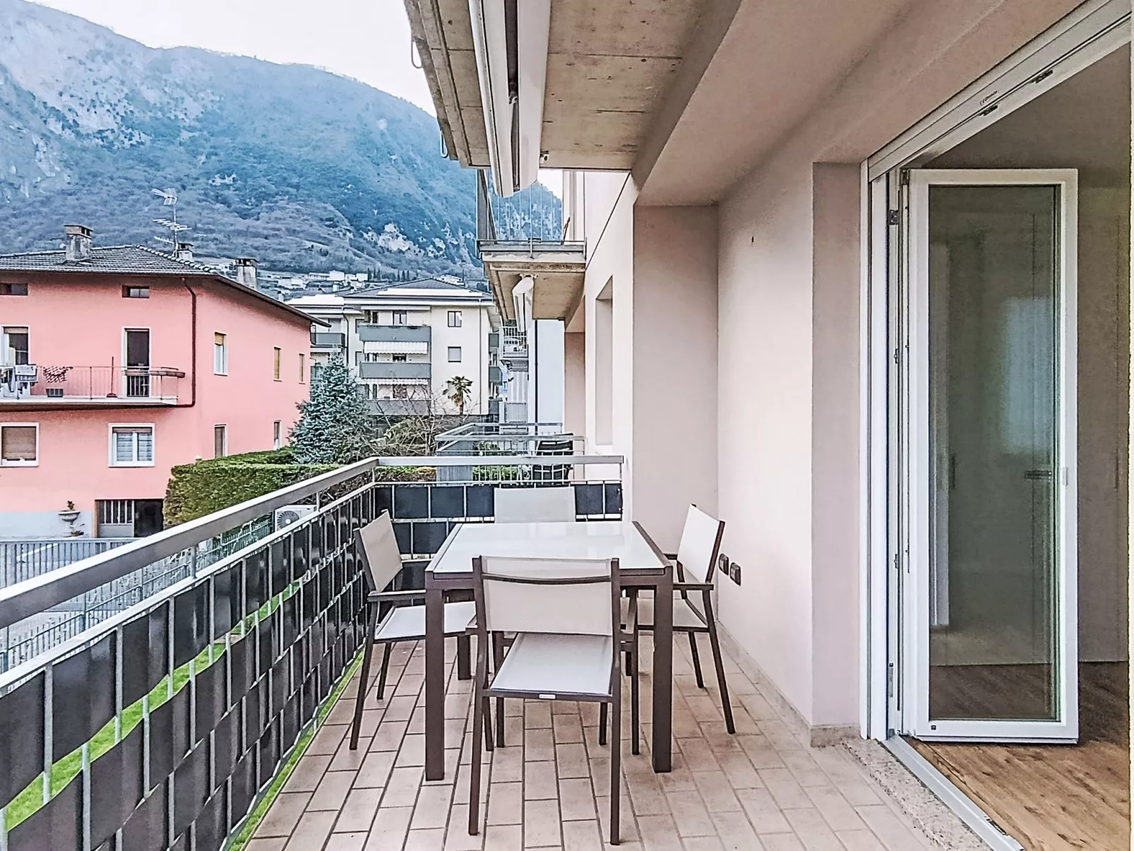 Garda Oasis and Horizon - Binnen