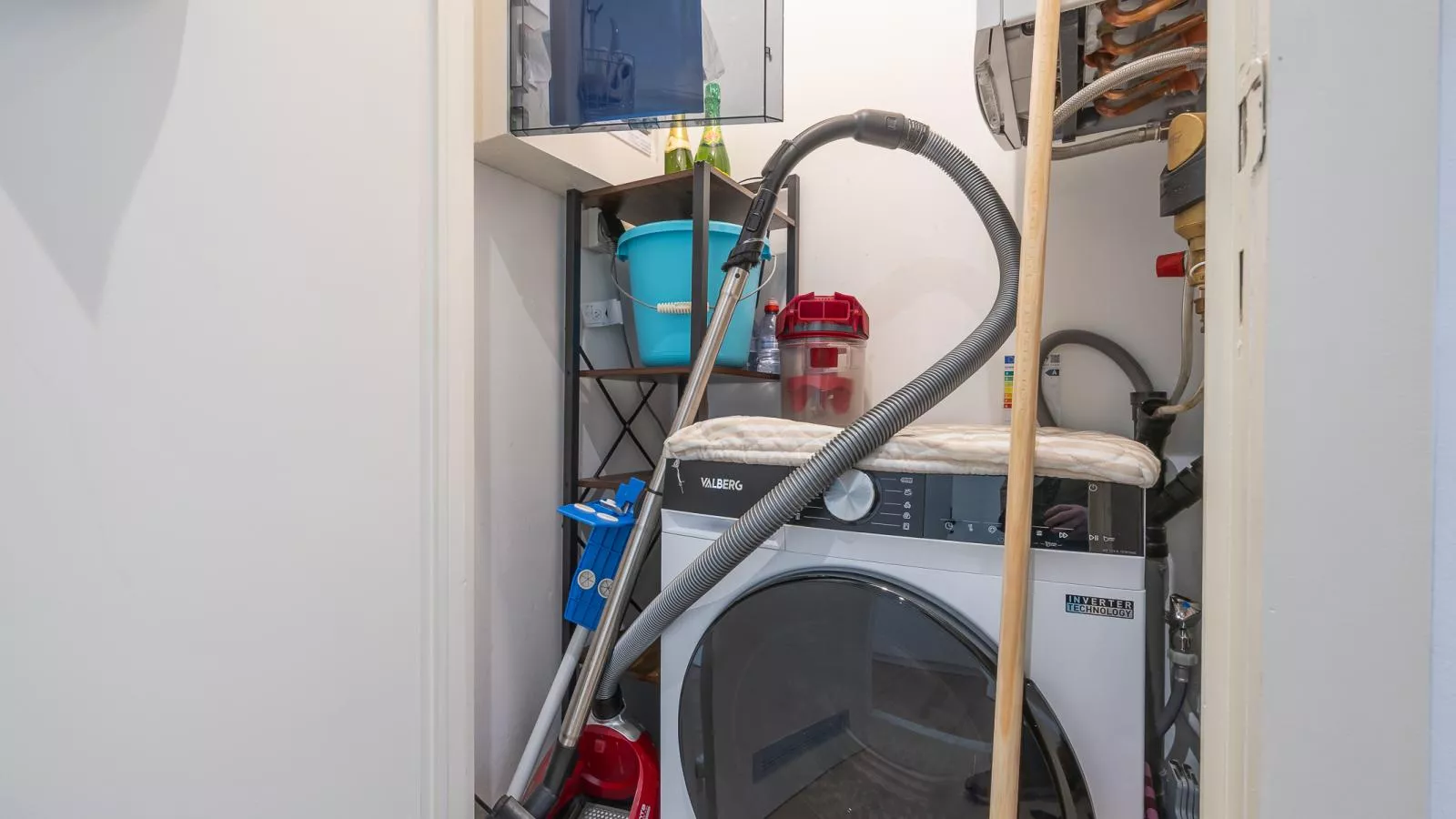 Royal - 0101 - Binnen