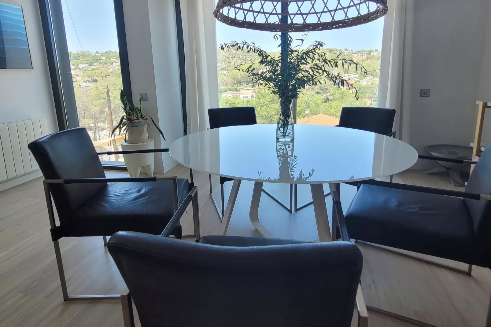 Villa con hermosa piscina cerca de Sitges - Eetkamer