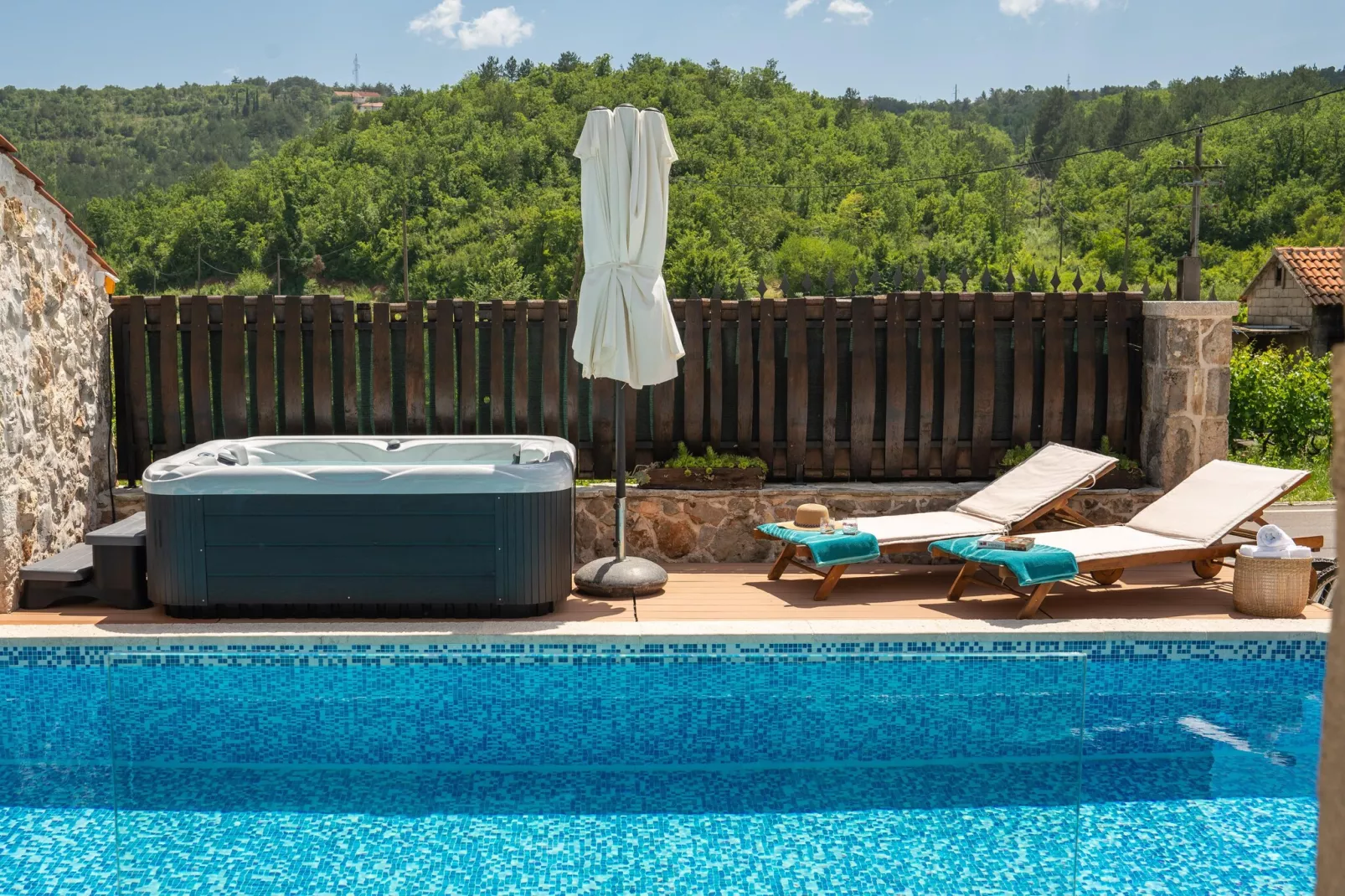 VILLA OLD HOUSE - Zwembad