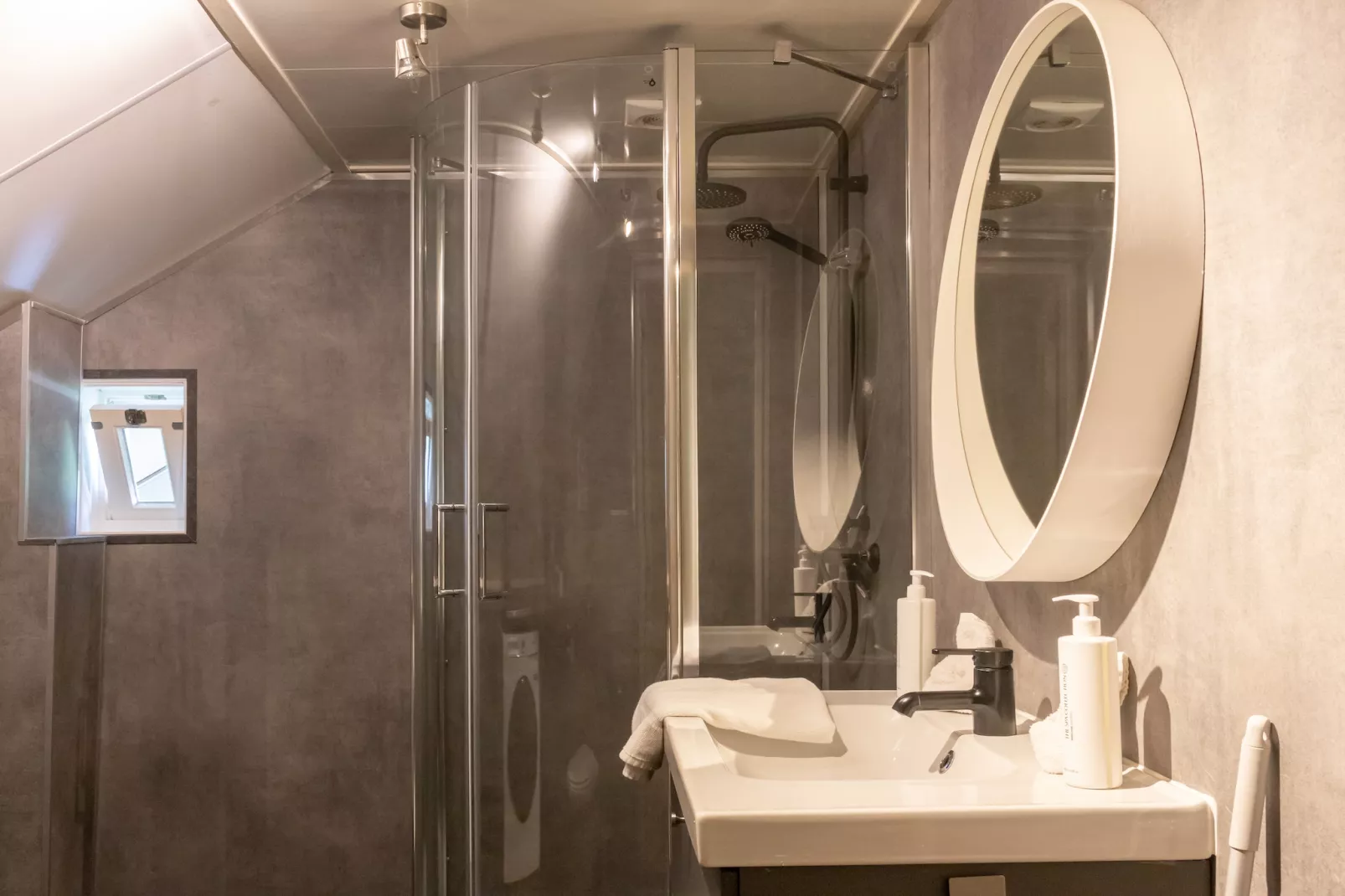 Huis in de Bossen - Badkamer