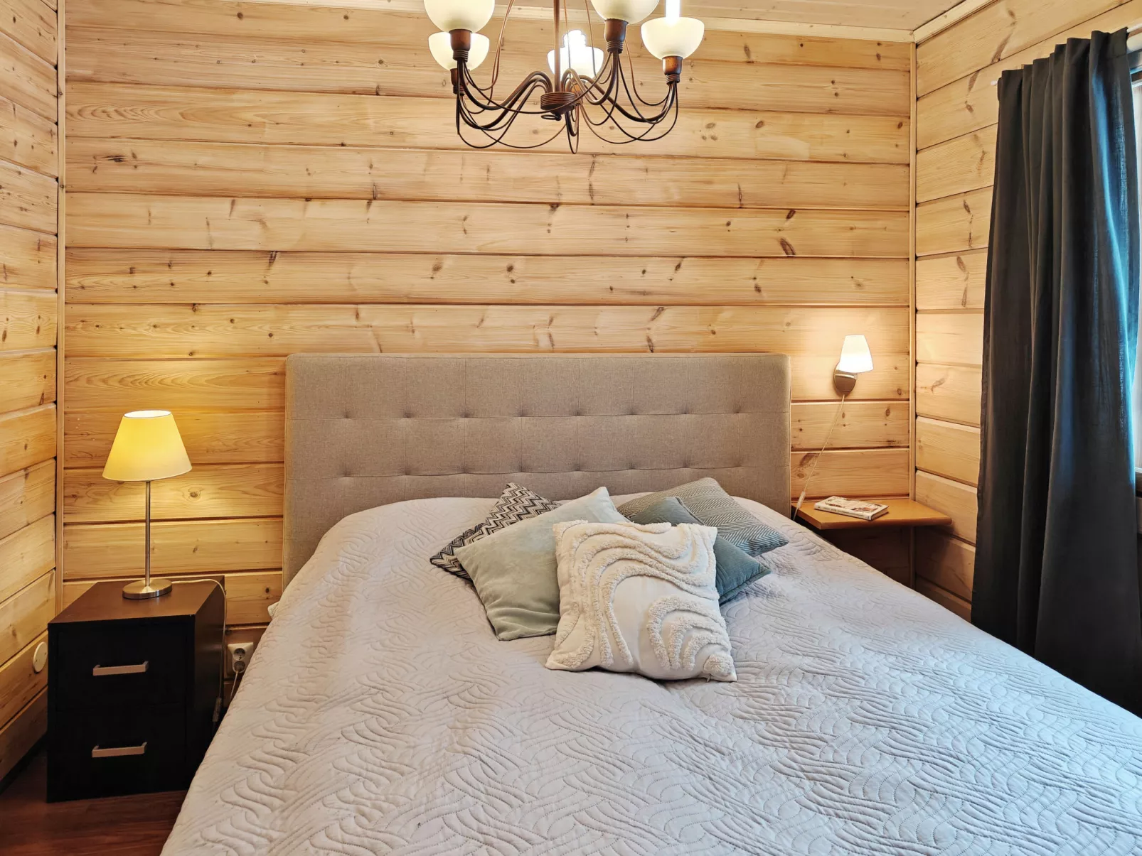 Ihtingin koskikara - Binnen