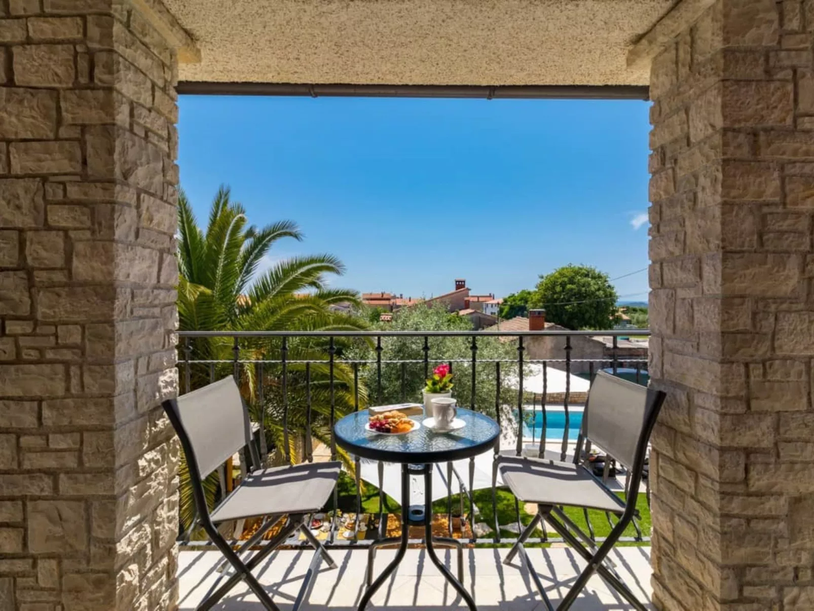 Villa Pietra - Buiten