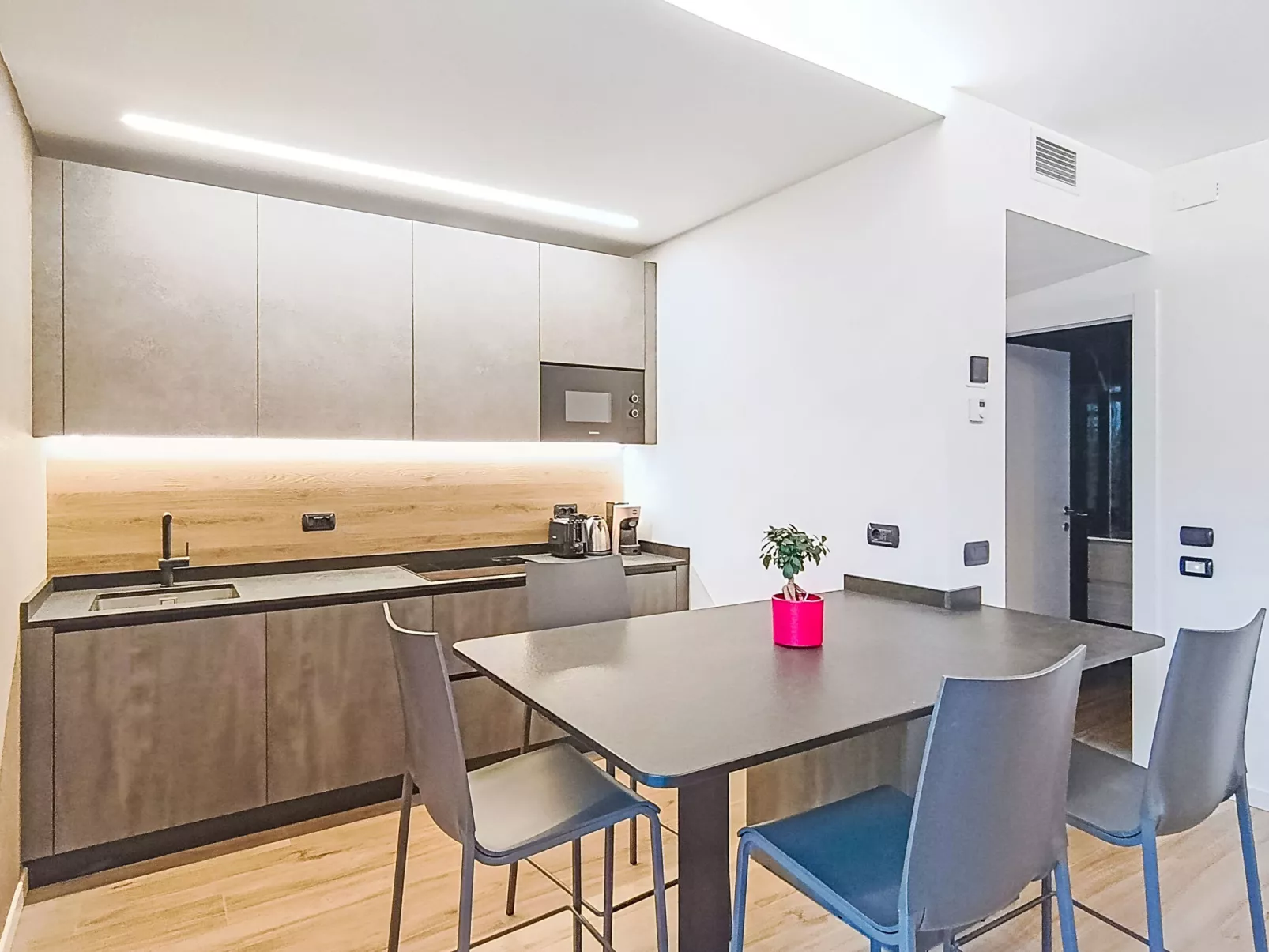 Garda Oasis and Horizon - Binnen