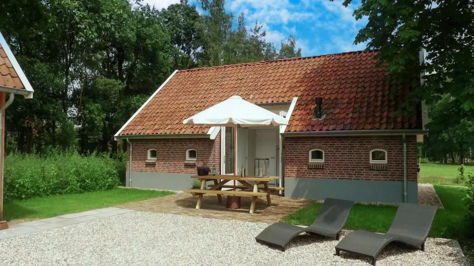 Farmers Lodge Combi - Tuinen zomer