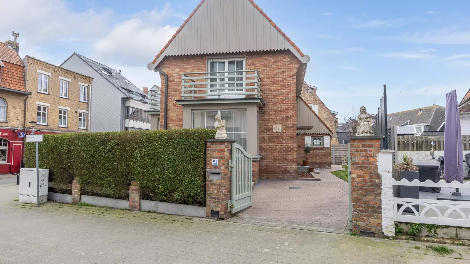 Maison Edith  - + box - Buitenlucht