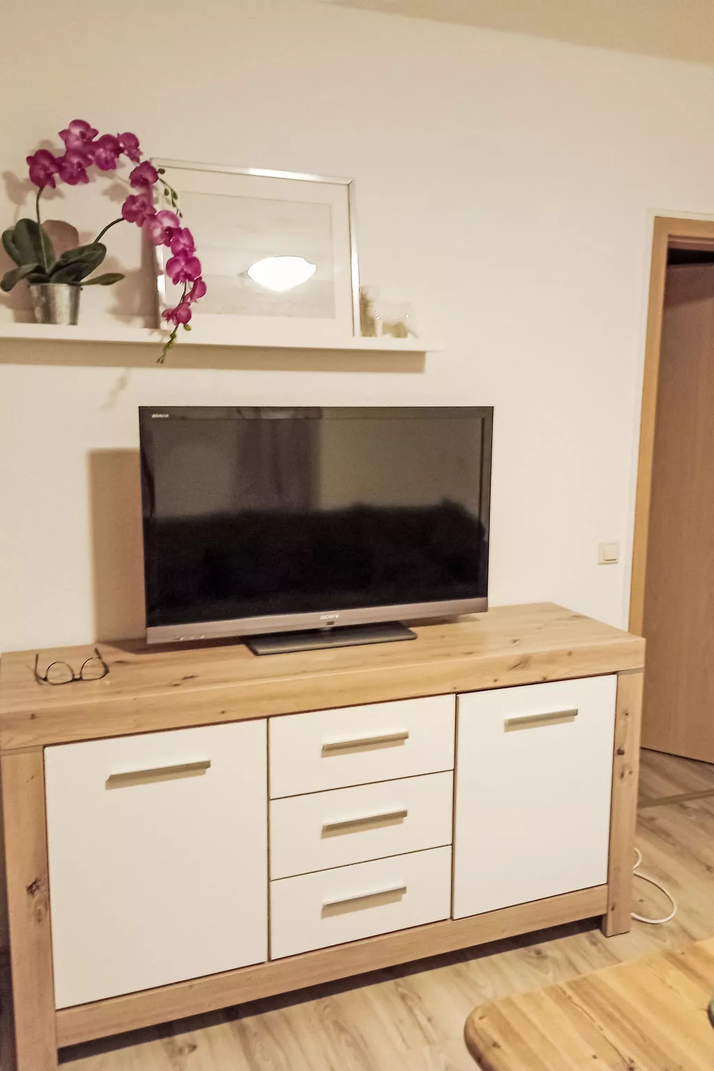 Dorf 4/ Haus 27 - Binnen