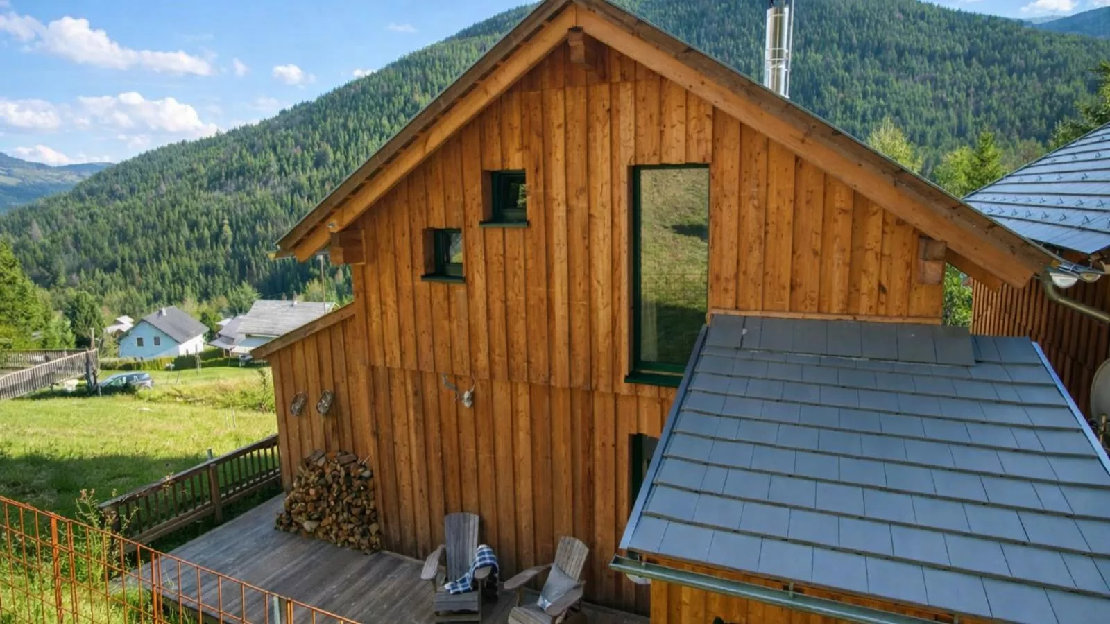 De Berghut - Buitenkant zomer