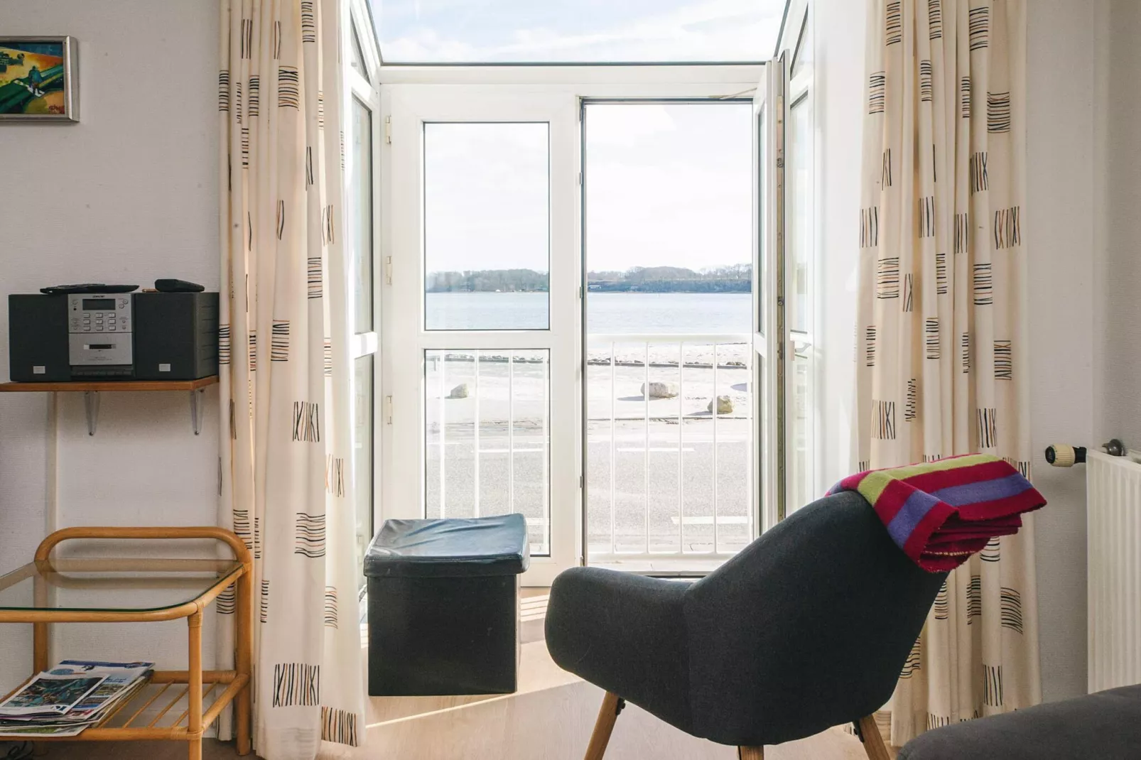 2 towerroom w/seaview - Binnen
