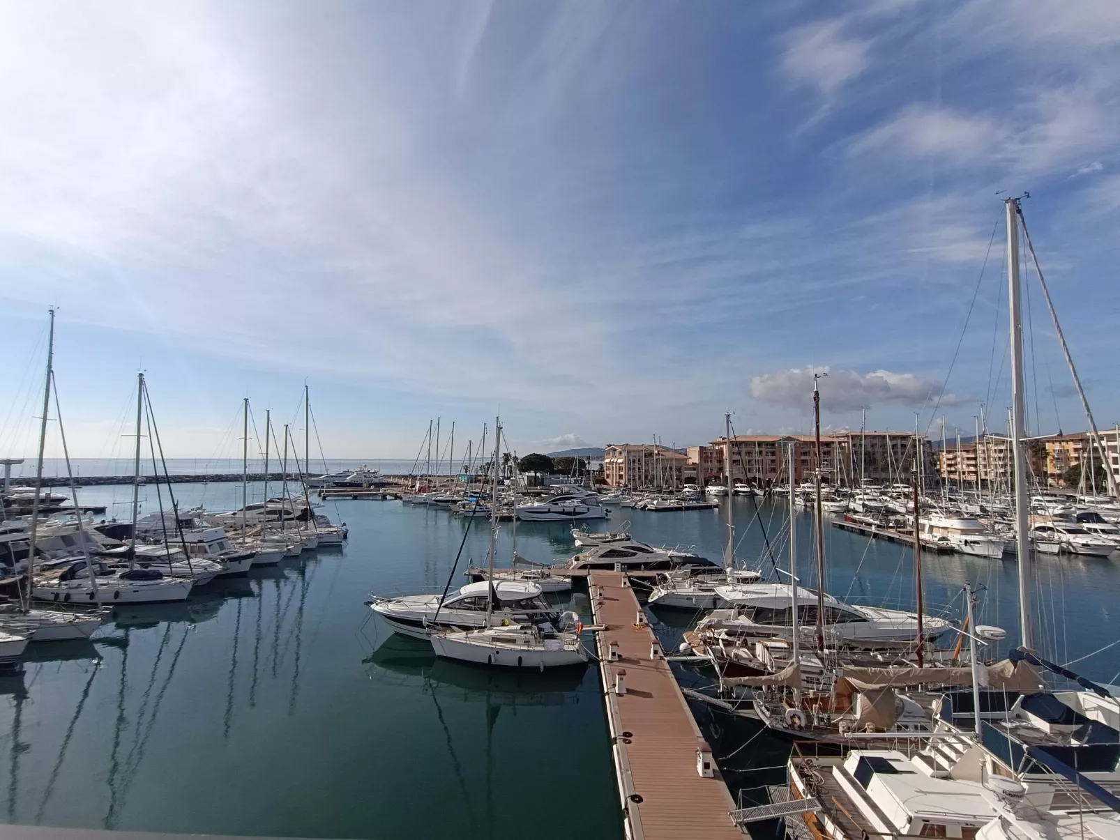 Côte d'Azur in Port Fréjus Rez de Jardin 65m2 - Omgeving