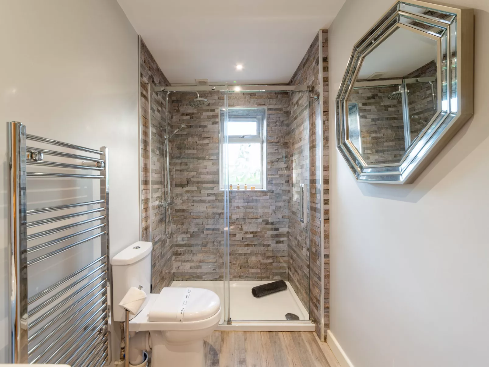 The Bungalow - Binnen