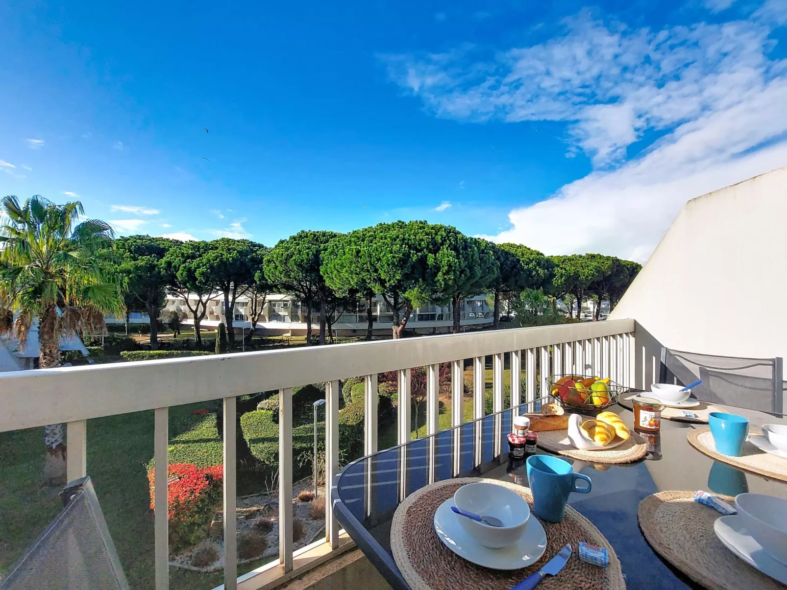 La Frégate - Buiten