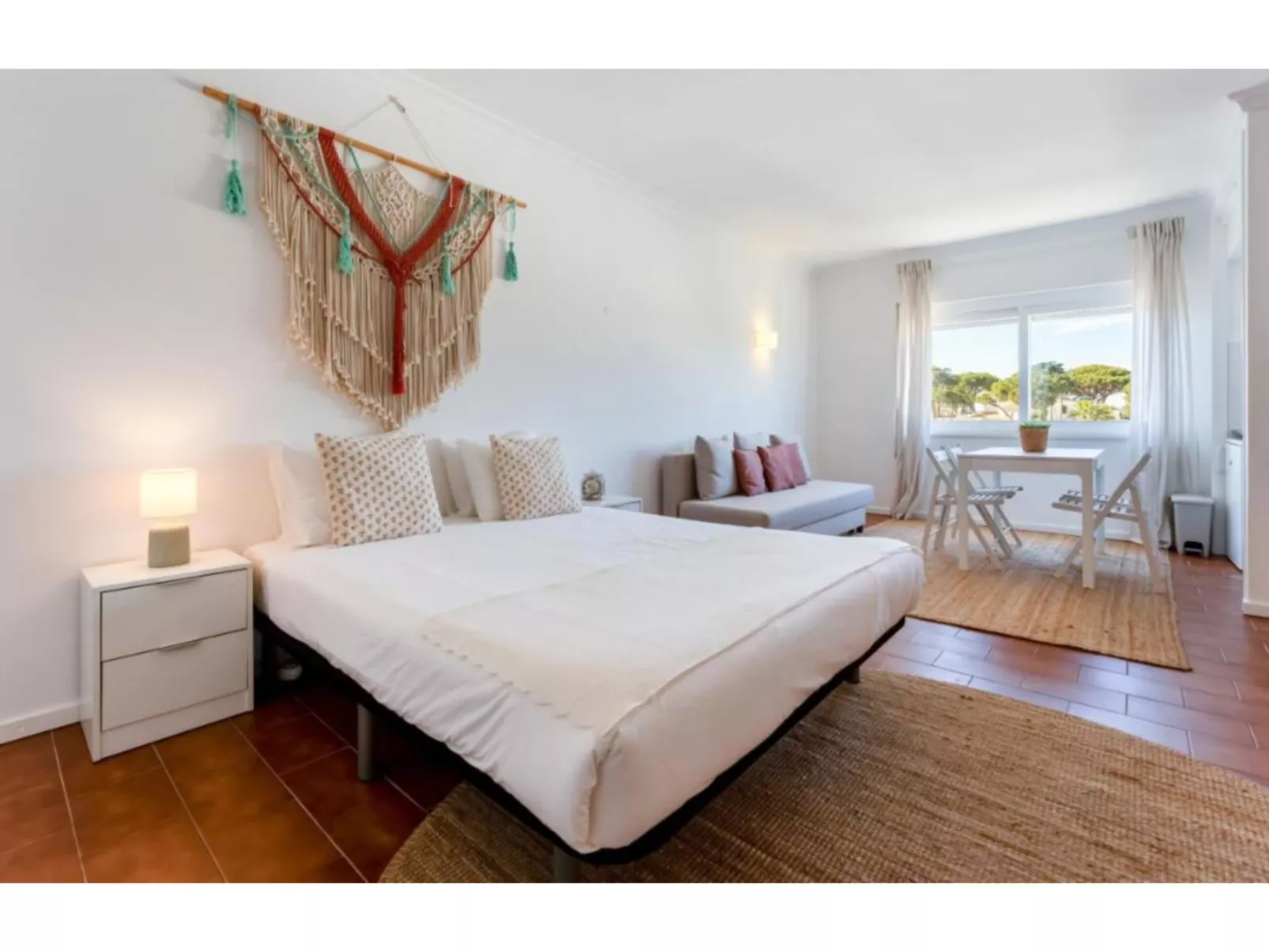 Studio 54 - Sunny Way - Binnen