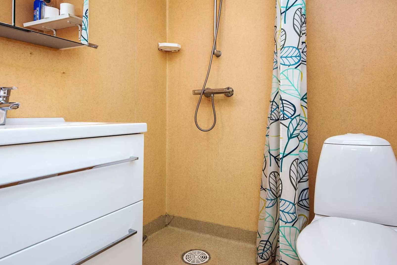 2 towerroom w/seaview - Binnen