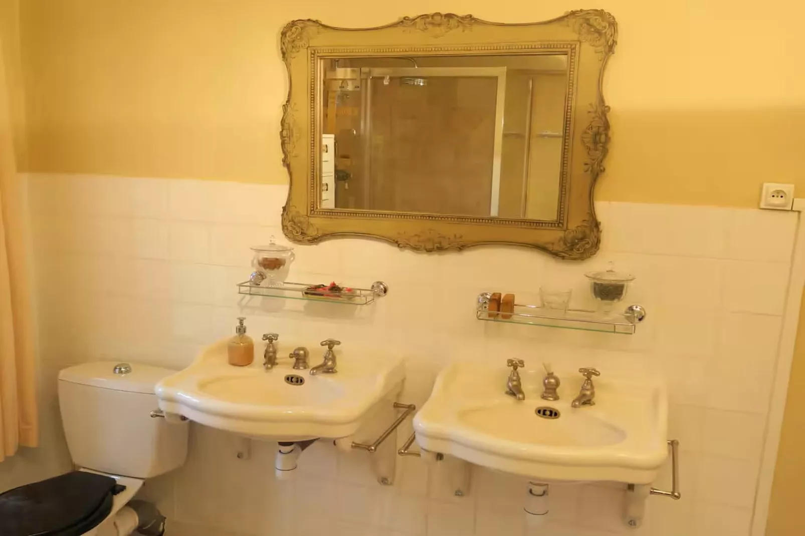 La Tour - Badkamer