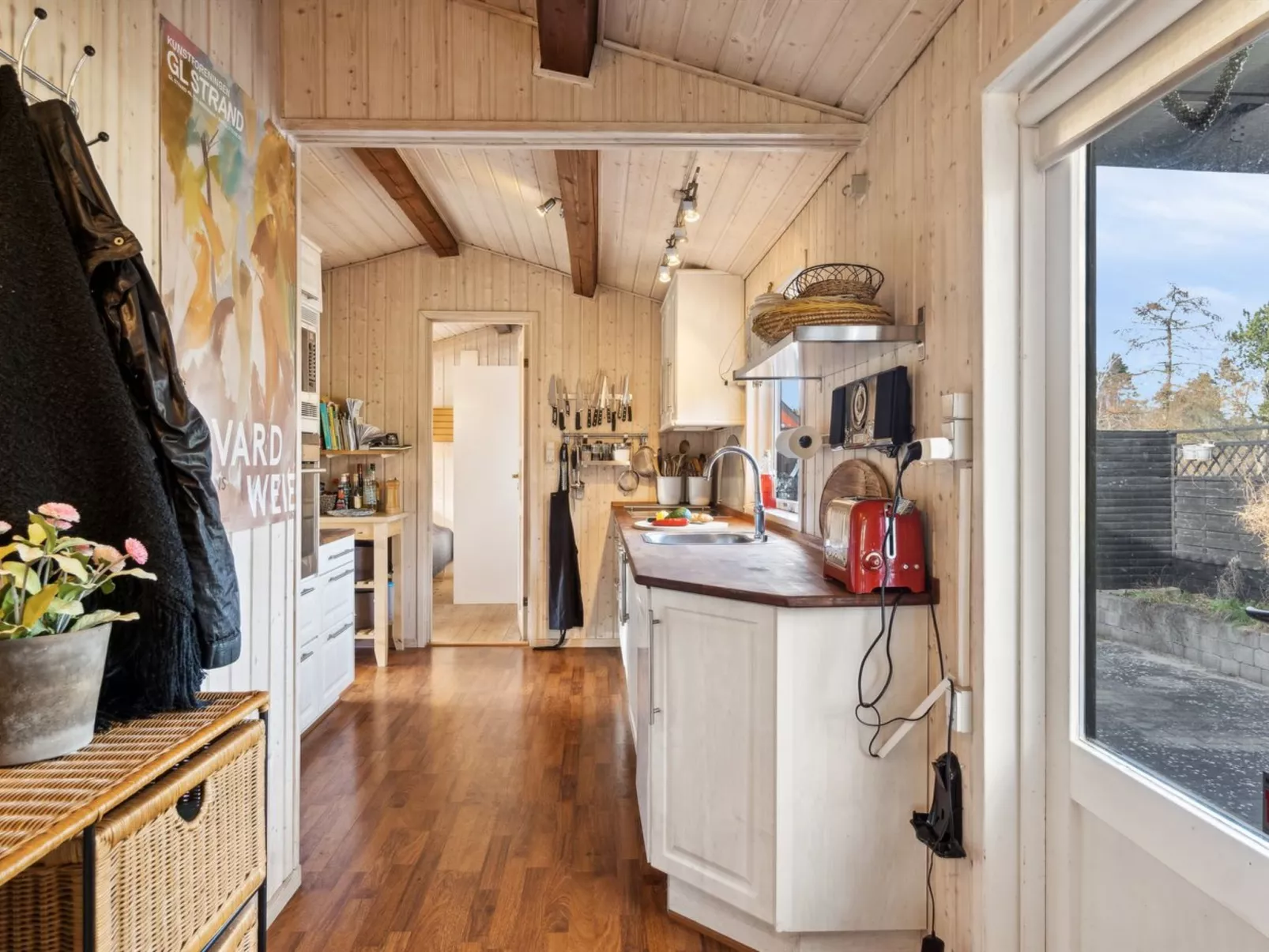 "Arlina" - 750m from the sea - Binnen