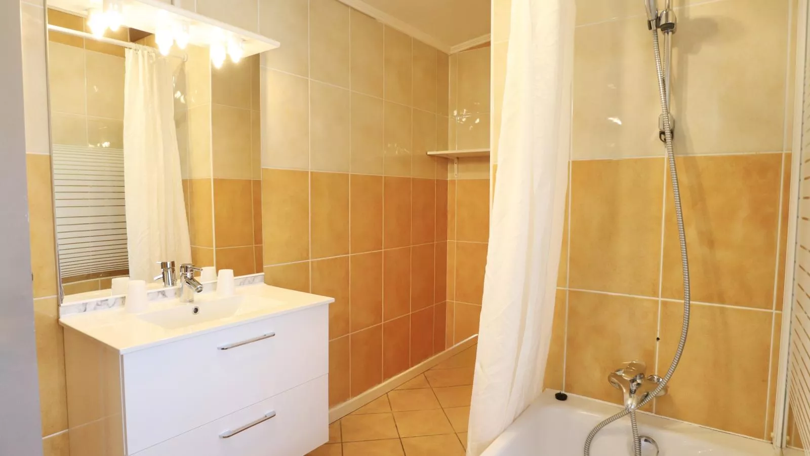 Le Petit Vallon - Badkamer