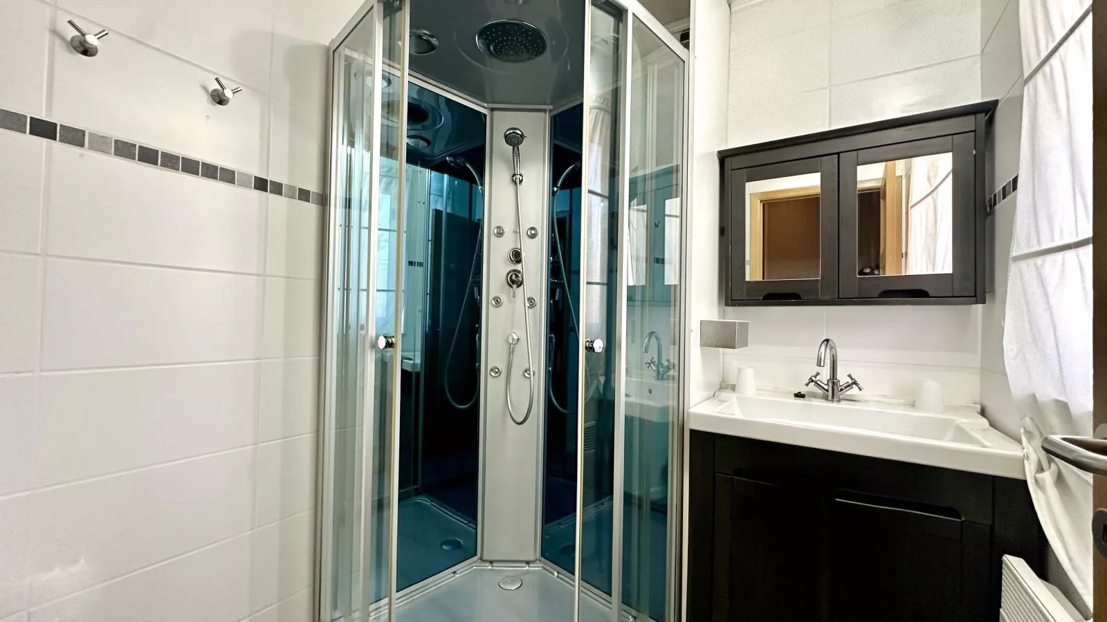 Le Petit Vallon - Badkamer