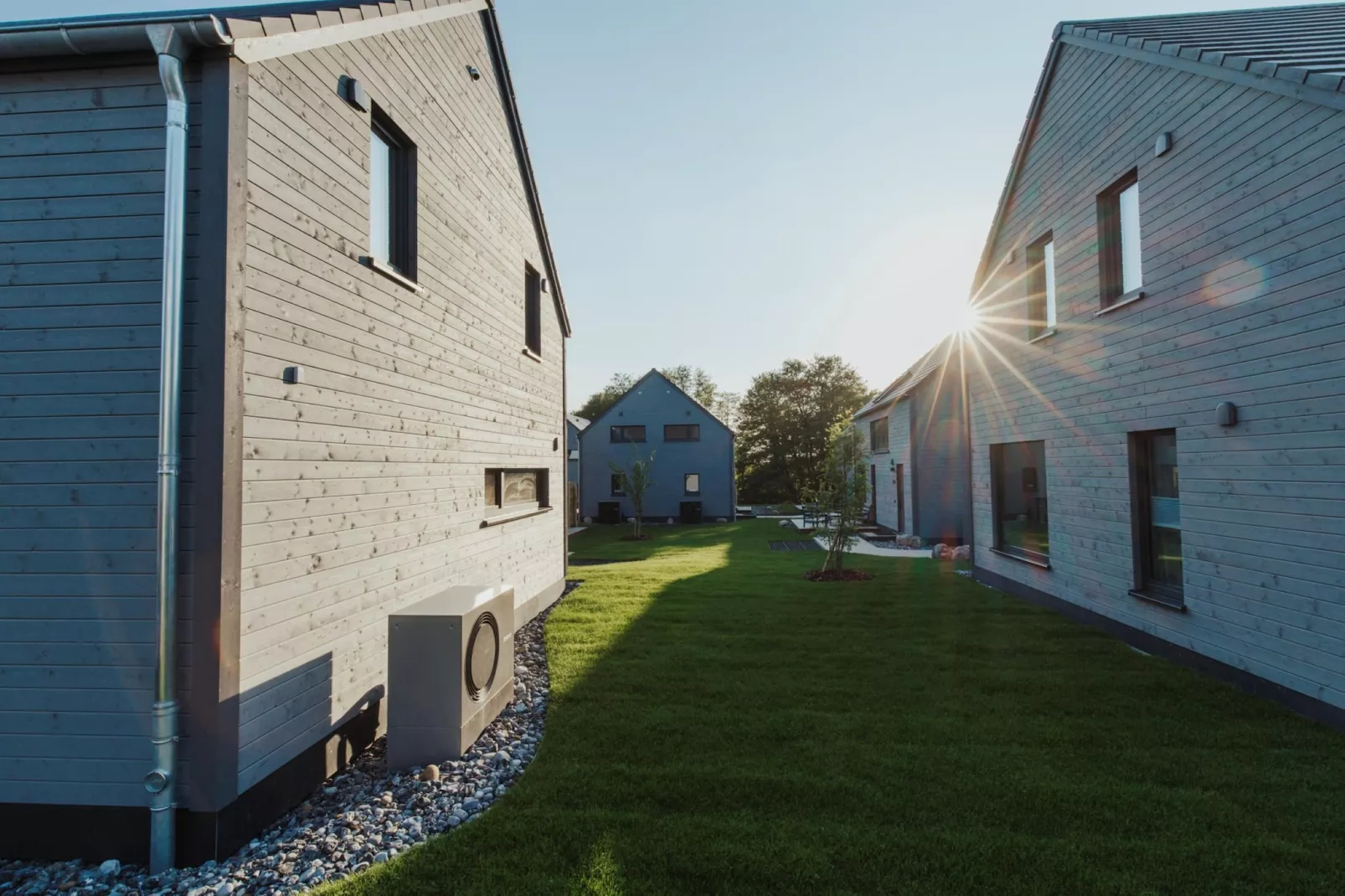 Rügen Resørt Sagard - XXL 2 Doppelhäuser - Buitenkant zomer